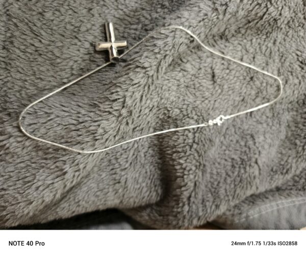 Łańcuszek z krzyżykiem srebro próby 925